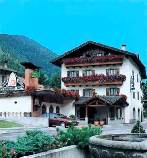 Albergo Moleta Spiazzo  Exterior foto